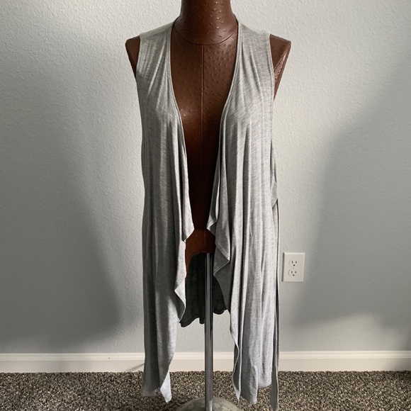 H.I.P. Vest - Picture 2 of 6